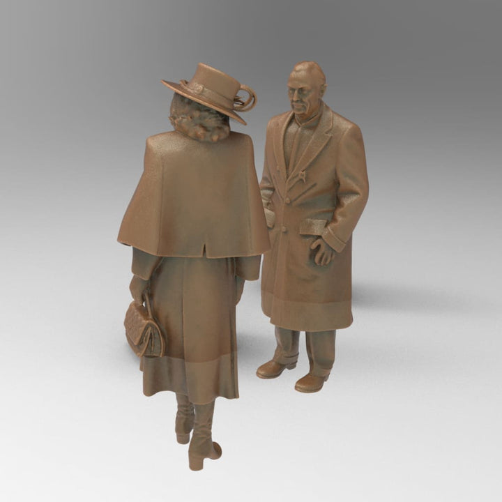 MM4364 WW2 Old couple dressed up Figure