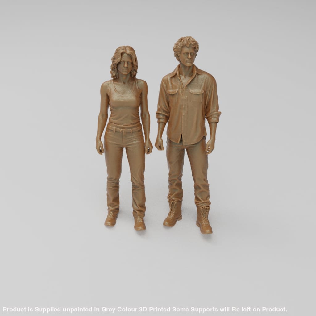 MM4377 Young Couple Figure