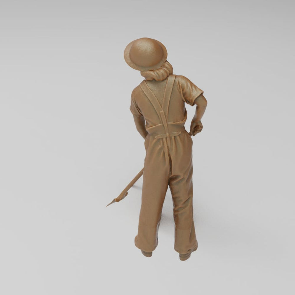 MM4384 WW2 Land army girl in field Figure