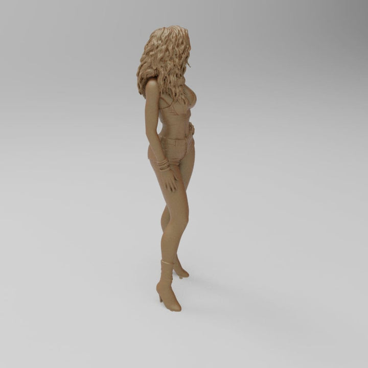 MM4386 Hooter Girl Figure