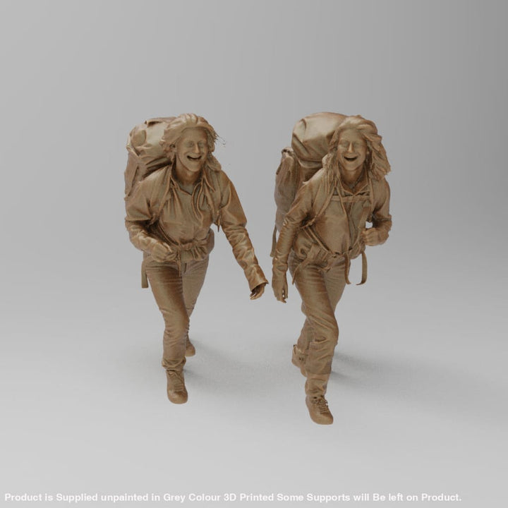 MM4430 Girls hiking Figure