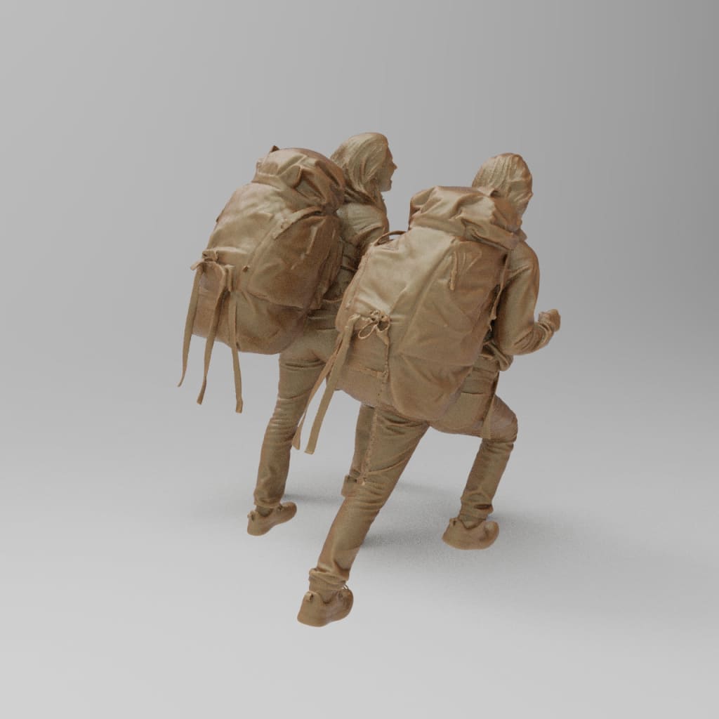 MM4430 Girls hiking Figure