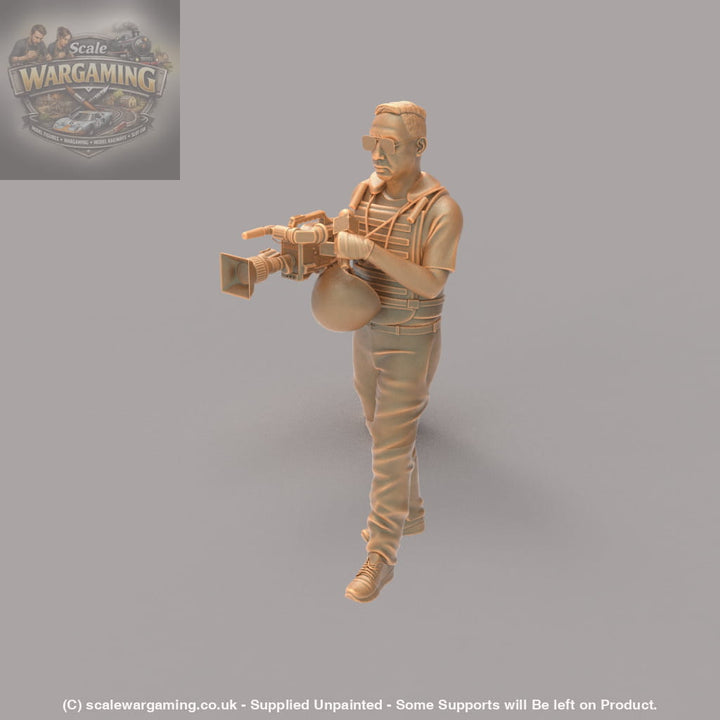 MM486 War Camera Man in Body Armor Figure