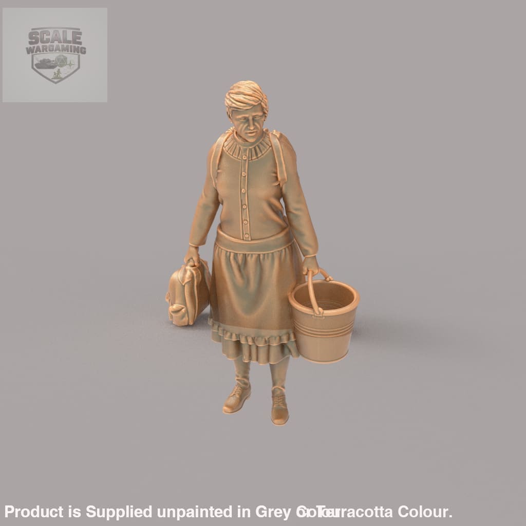 MM589 1940’s Lady with bags and Bucket Figure