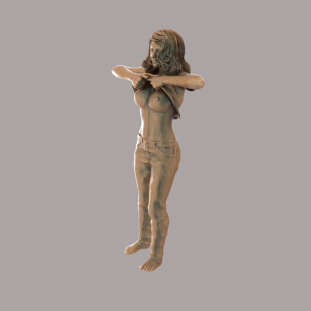 MM713 Girl Lifting Top Off 18 + Figure