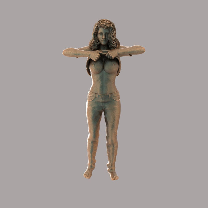 MM713 Girl Lifting Top Off 18 + Figure