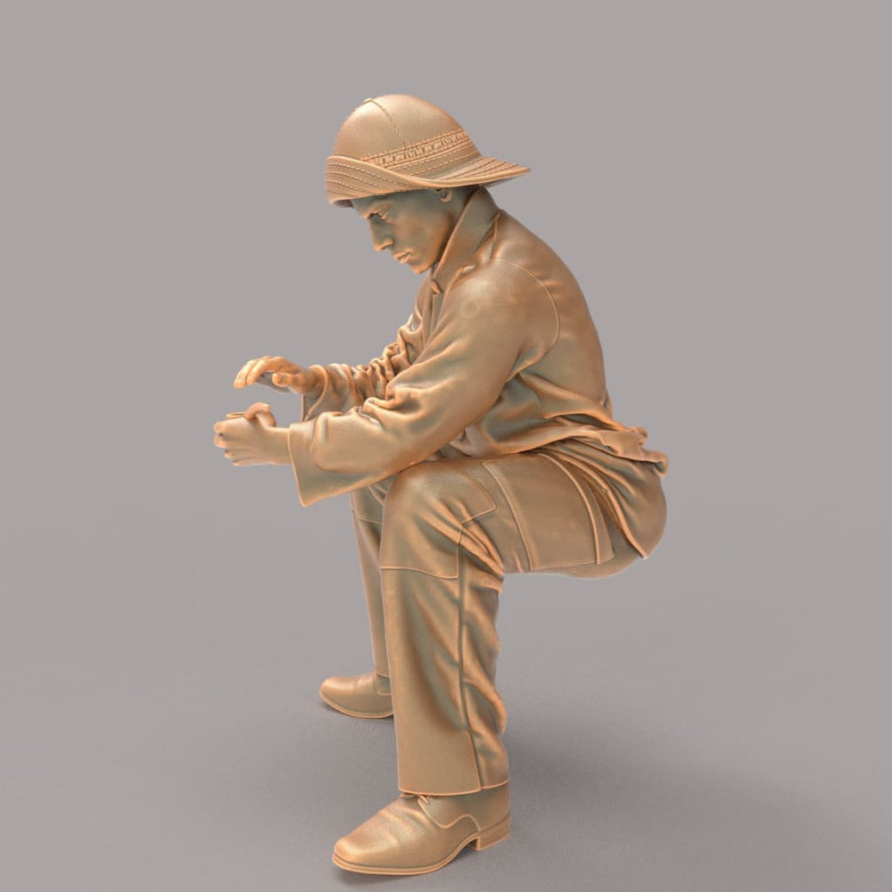 MM940 Fisherman sitting with clay pipe Figure