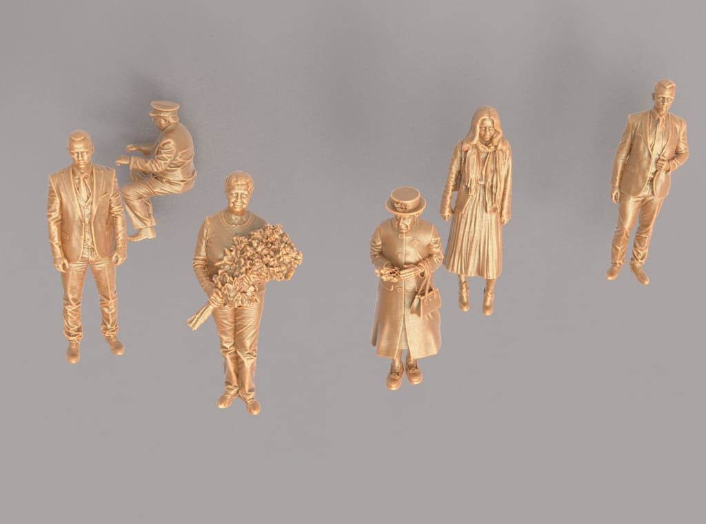 MM953 Queen Elizabeth II - Lady in Waiting- Driver and Security Figure