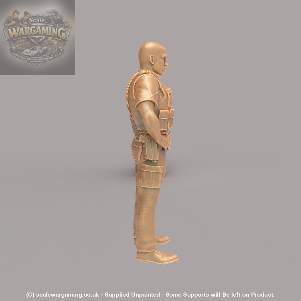 MM016 Male Police Officer Figure
