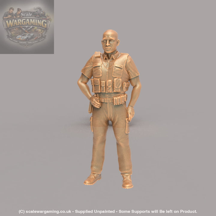 MM016 Male Police Officer Figure