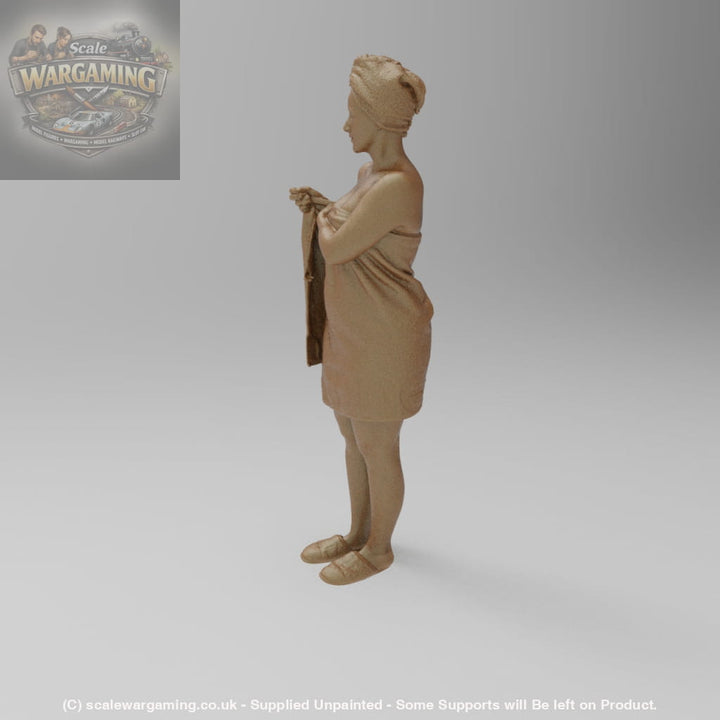SW1141 Girl in Bathrobe and Towl on Hair - Figure