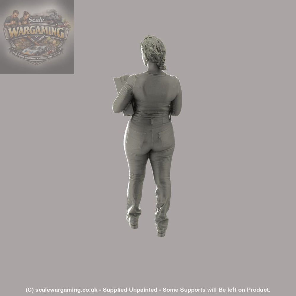MM1147 Office girl with files Figure
