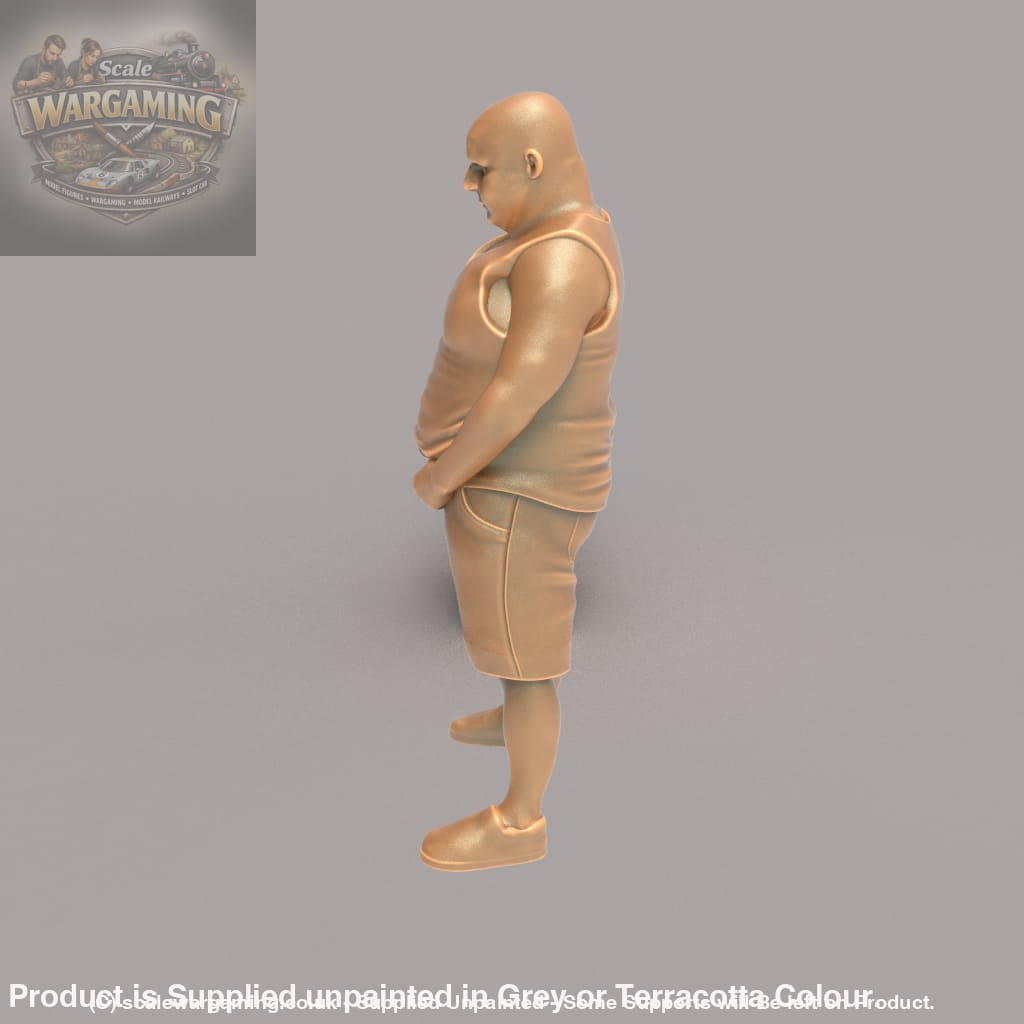 MM118 Large Drunk Male Urinating Figure