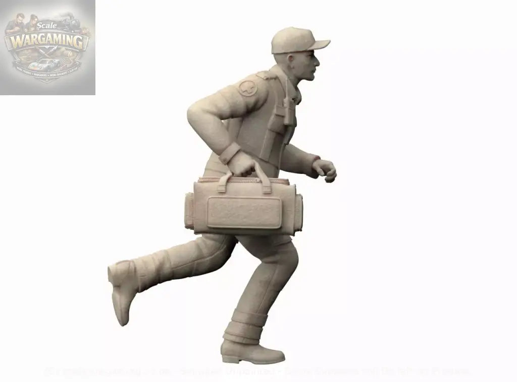 MM1307 Ambulance Crew Running Figure