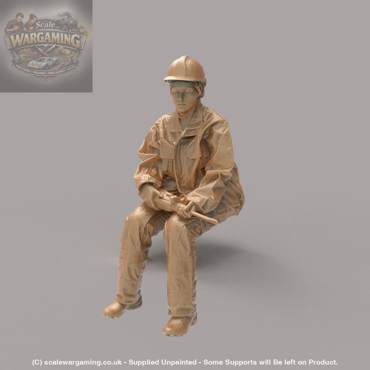 MM1400 Female Builder and Drill Figure