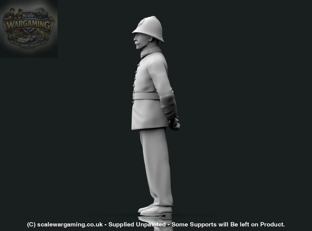 MM2027 1900-1950 Policeman Standing Figure