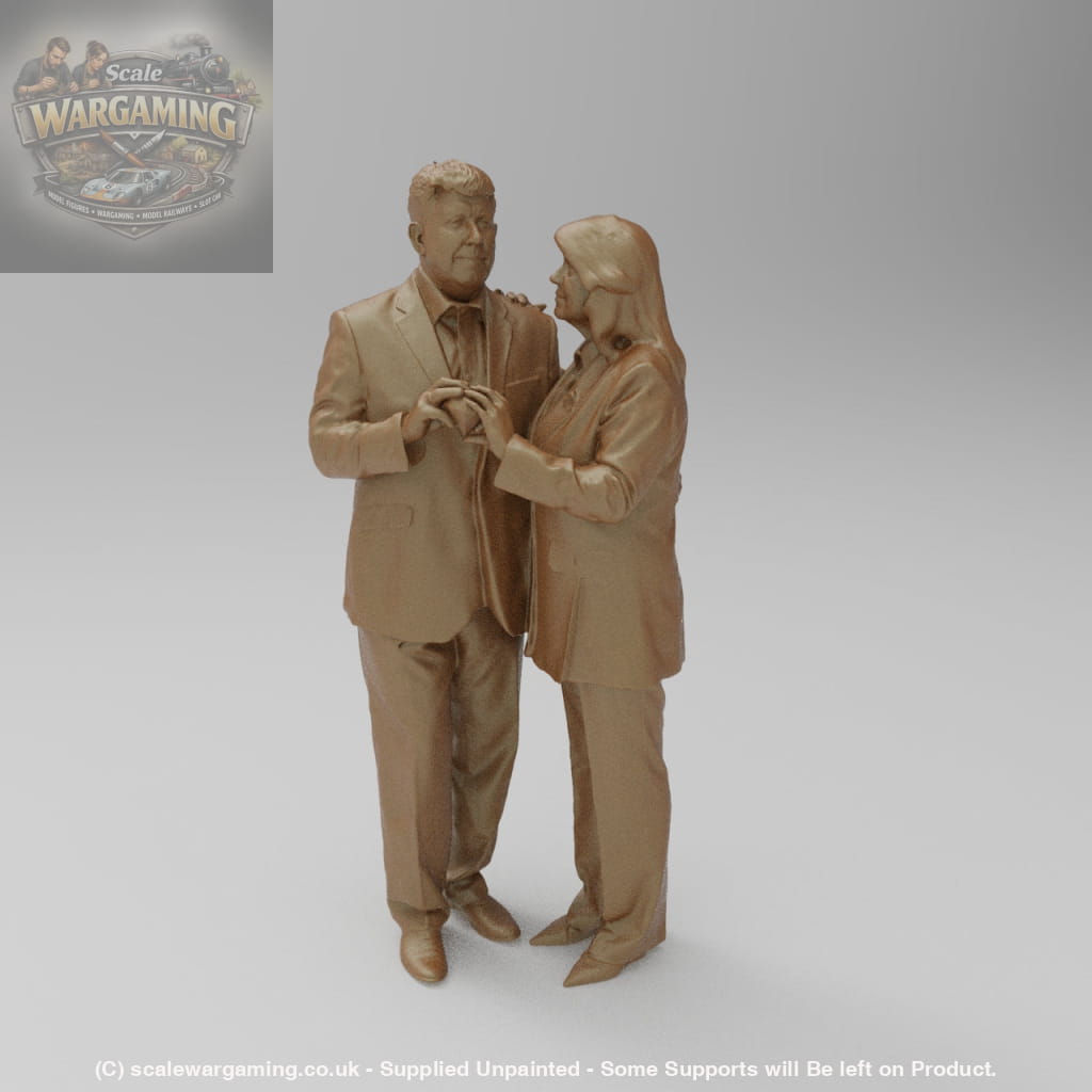 SW2040 Elderly Couple Holding Hands - Figure