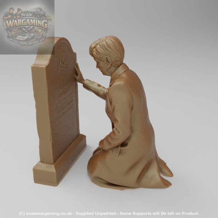 SW2146 Female Goodbye at Graveside - Figure
