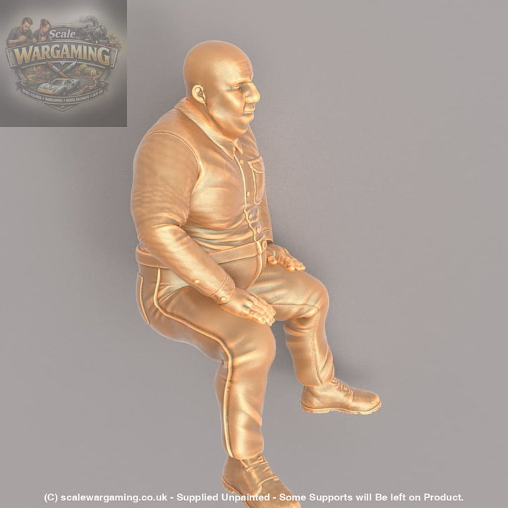 MM288 Large Male Sitting Down Figure
