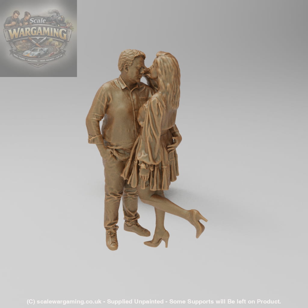 SW294 Male and Female Couple - Figure