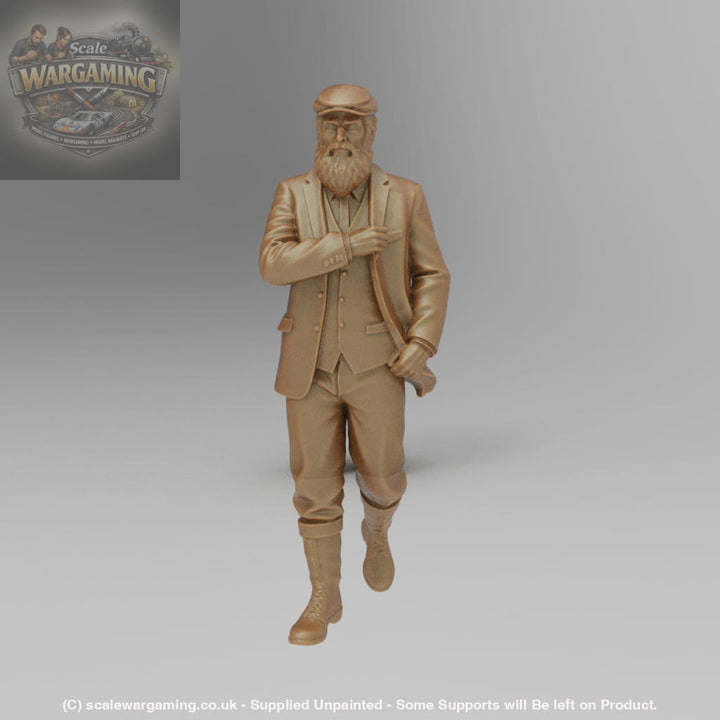 SW3015 Man in Tweeds Hill Walking - Figure