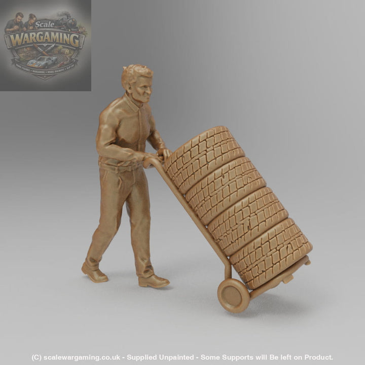 SW3017 Garage Male with Tyres - Figure