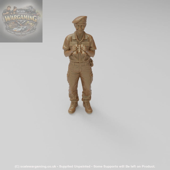 SW3061 Modern Royal Navy Female with Binos - Figure