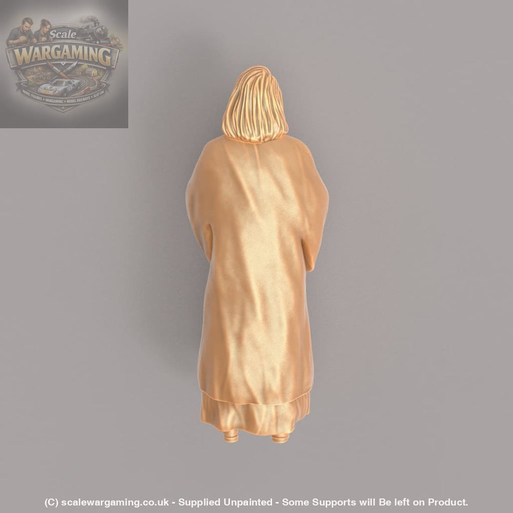 MM324 Female Vicar/Clergy Figure