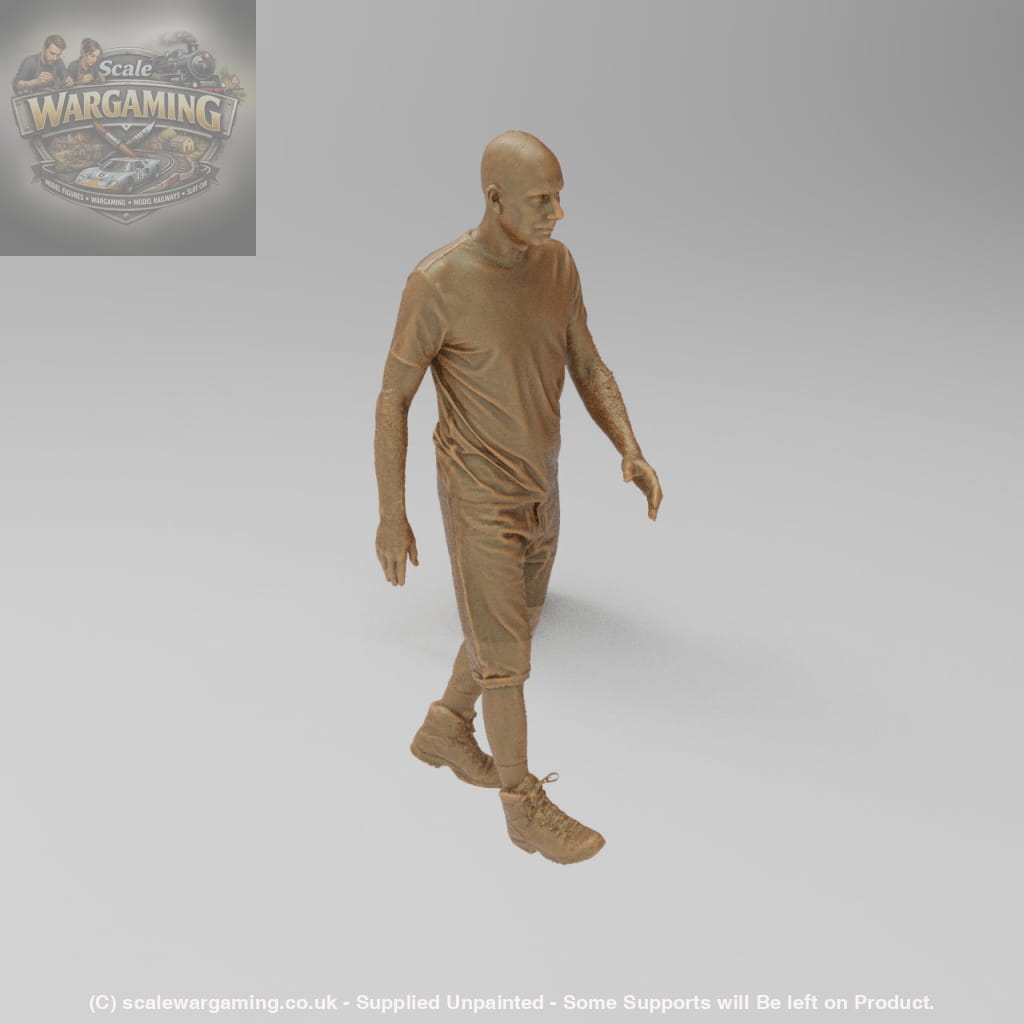 SW4103 Man walking in summer clothes - Figure