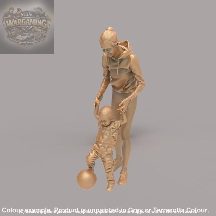 132s-0157 Mother and Child with Ball Figure