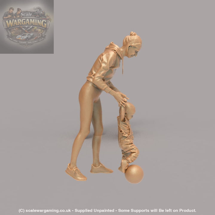 132s-0157 Mother and Child with Ball Figure