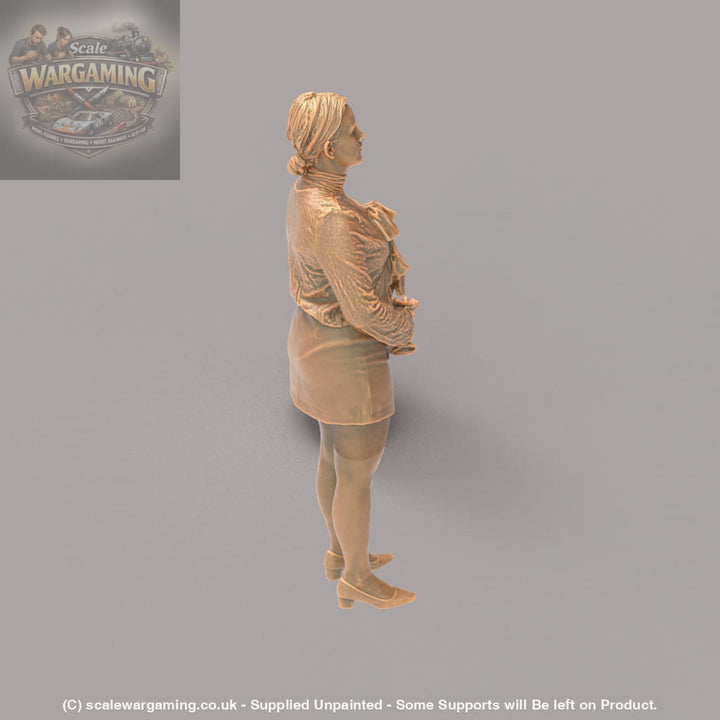 MM4162 Young Office Girl Figure