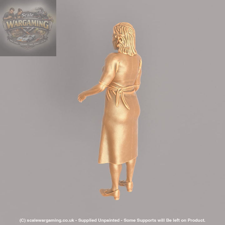MM555 1940’s Style Lady wearing long dress arms out Figure