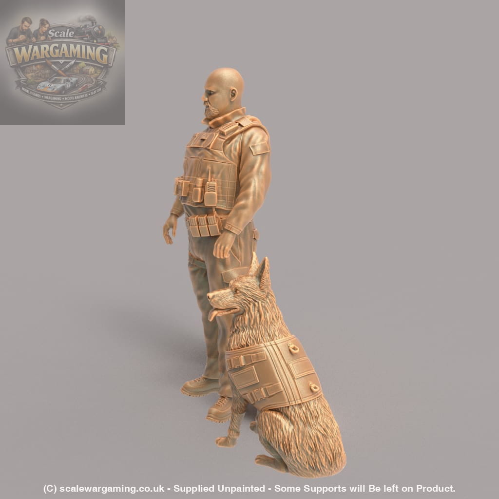 MM629 K9 Police Dog Handler - and Alsatian Figure
