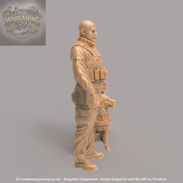 MM629 K9 Police Dog Handler - and Alsatian Figure