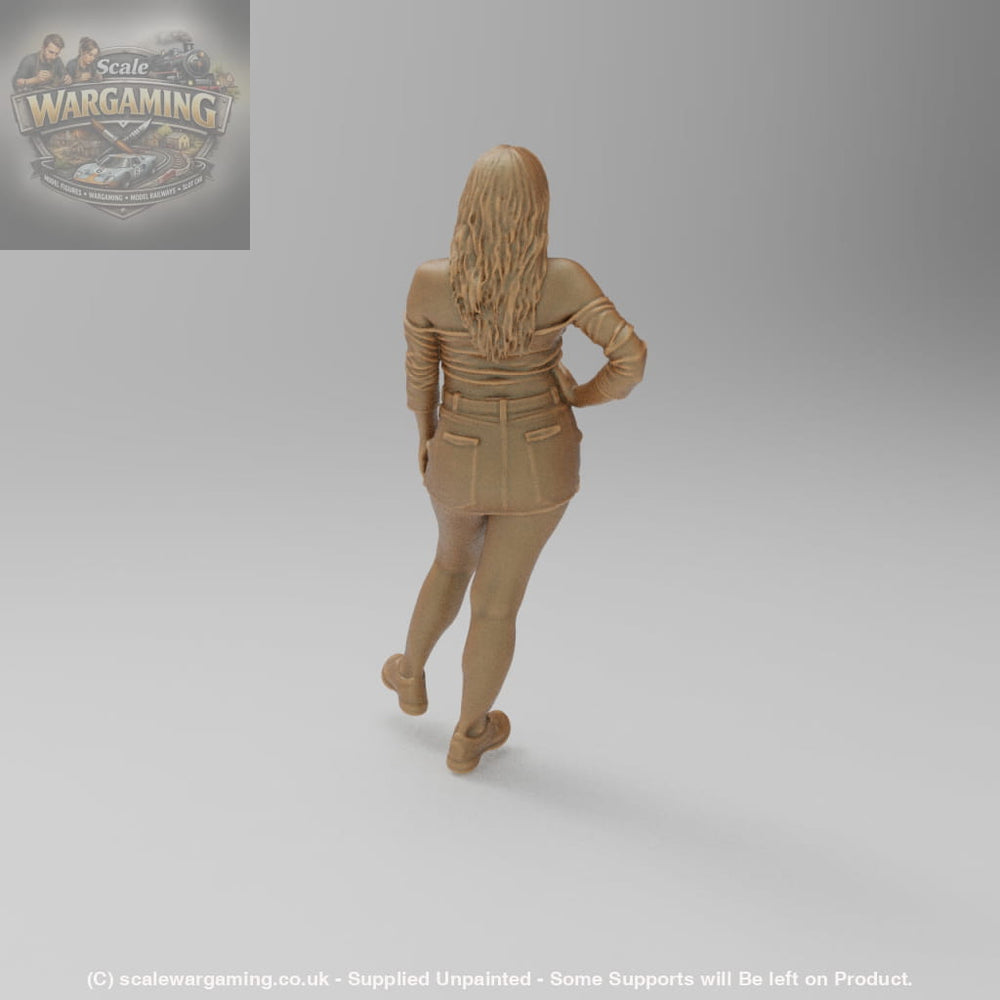 SW8180 Young Girl wearing cropped dress - Figure