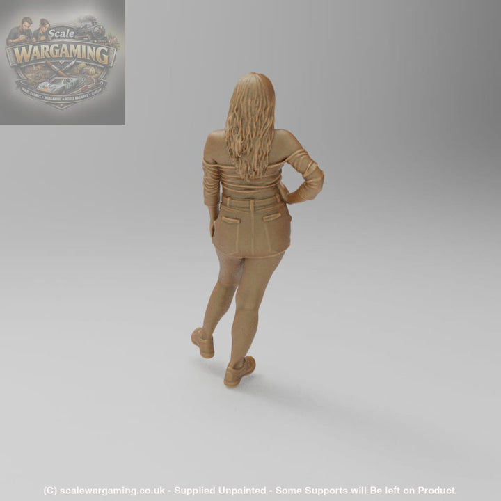 SW8180 Young Girl wearing cropped dress - Figure