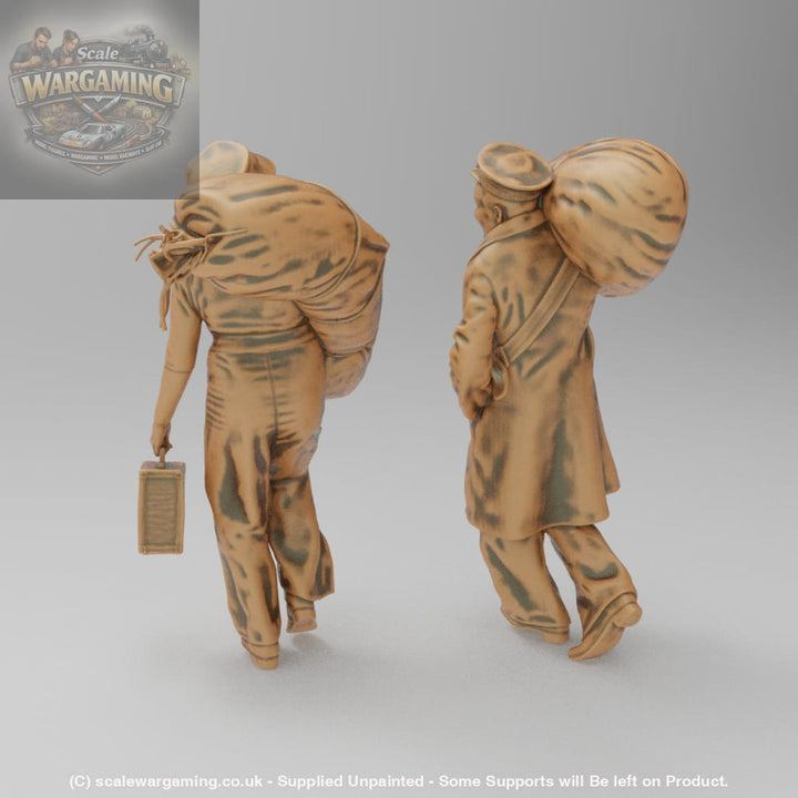 SW8184 WW2 Naval Service Man and Women With Kitbags - Figure
