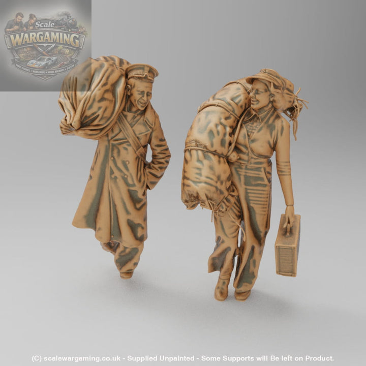 SW8184 WW2 Naval Service Man and Women With Kitbags - Figure