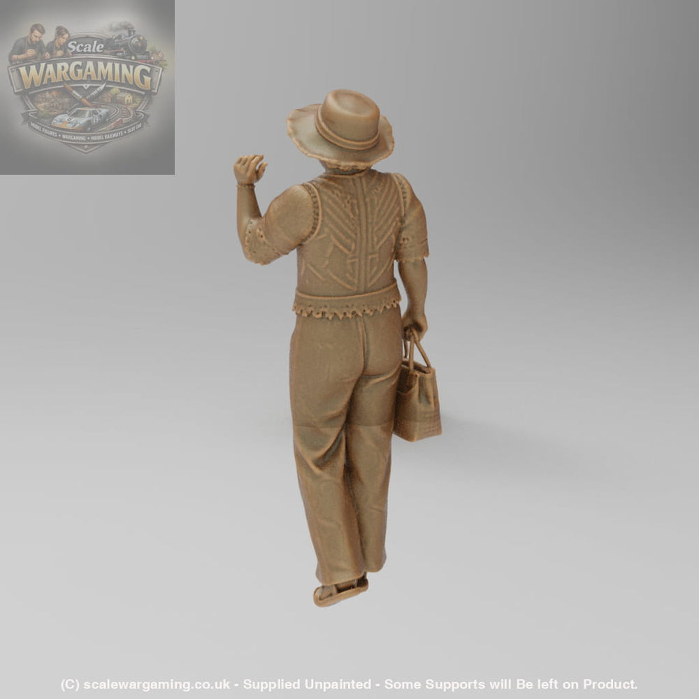 SW8187 Lady in Summer Clothes and Hat - Figure