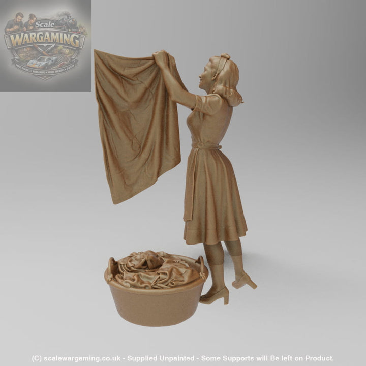 SW8188 Lady Hanging out Laundry - Figure