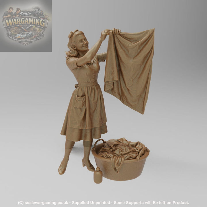 SW8188 Lady Hanging out Laundry - Figure