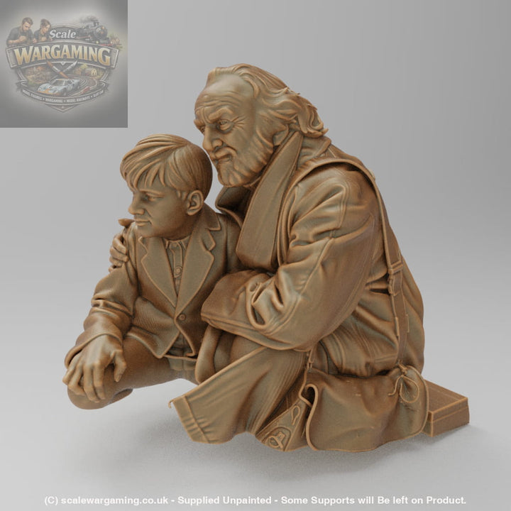 SW8220 WW2 Male with Boy Scared and Hideing - Figure