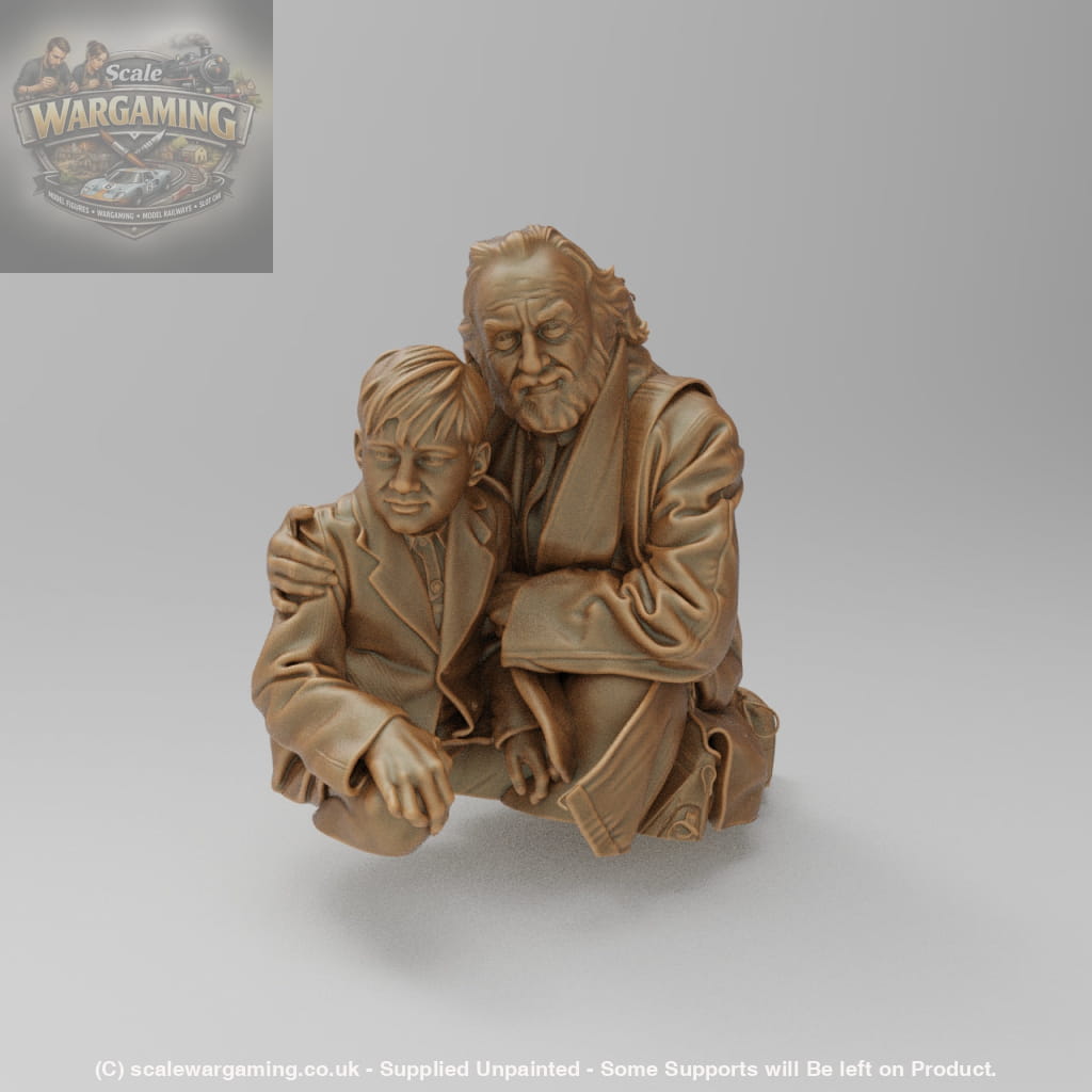 SW8220 WW2 Male with Boy Scared and Hideing - Figure