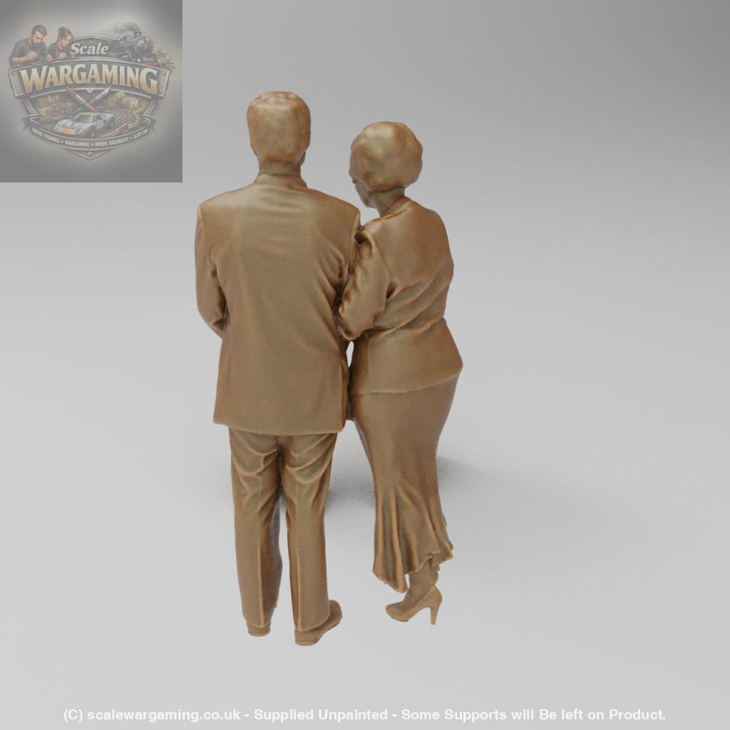 SW863 Elderly Couple arm in arm - Figure