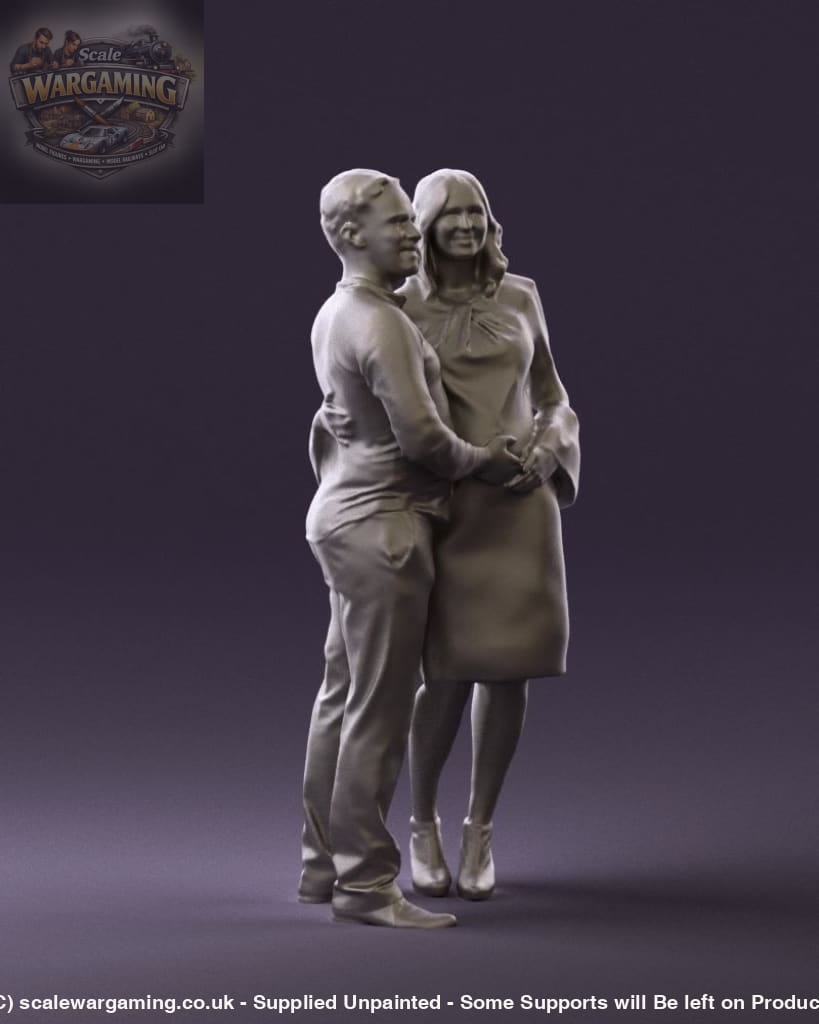 Mm864 Young Couple Figure