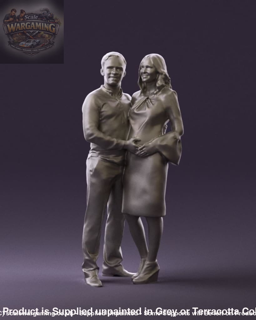 Mm864 Young Couple Figure