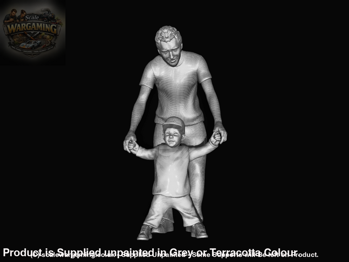 Mm877 Male And Toddler Walking Figure