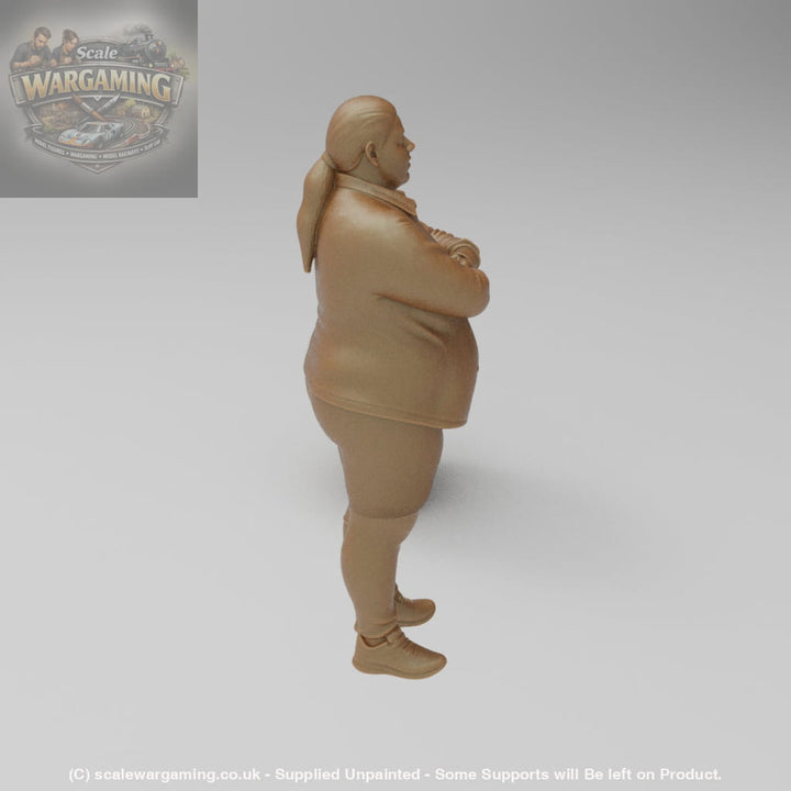 SW9078 Large Female Arms Crossed - Figure