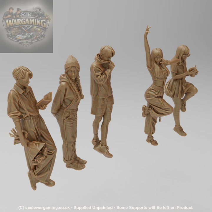 SW9093 Group of Teen Party Rebels - Figure